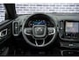 Volvo EX40 Single Motor Extended Range Ultra Black Ed. 82 kWh | Harman Kardon audio | 20" | Schuif-/kanteldak | Getint Glas | Elektrische stoelverstelling | Nubuck bekleding | Adaptive Cruise Control | Dodehoekdetectie |