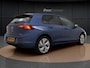 Volkswagen Golf 1.5 eHybrid 204 PK Life Edition | Camera | Stoelverwarming | Getint Glas | CarPlay | Keyless |