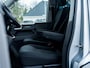 Volkswagen Transporter 2.0 TDI L2H1 32 DC Bulli | Trekhaak | Glasslook | Camera | Navigatie | Airco | Adaptieve Cruise Control | LED Koplampen | Vloerplaat | Wandbekleding | Sidebars | Metallic Lak | Parkeersensoren | Virtual Cockpit | Bluetooth | Apple Carplay | Android Auto | Discovery Pro |