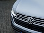 Volkswagen Transporter 2.0 TDI L2H1 32 DC Bulli | Trekhaak | Glasslook | Camera | Navigatie | Airco | Adaptieve Cruise Control | LED Koplampen | Vloerplaat | Wandbekleding | Sidebars | Metallic Lak | Parkeersensoren | Virtual Cockpit | Bluetooth | Apple Carplay | Android Auto | Discovery Pro |