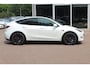 Tesla Model Y Performance AWD 75 kWh / Trekhaak / Autopilot / Panoramadak / Camera / 21'' / Keyless / Leder / Dodehoek / Navigatie / Stoelverwarming