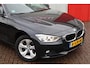 BMW 3-Serie Touring 320i Executive | Origineel NL | PDC | Trekhaak | Cruise Control | Navigatie |