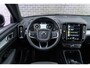 Volvo XC40 Plug-in Hybrid T4 Inscription Expression | Keyless | Stoel- en stuurverwarming | Achteruitrijcamera | Parkeersensoren voor + achter | Getint glas | Navigatie | Apple Carplay / Android Auto | LED koplampen |