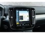 Volvo XC40 Plug-in Hybrid T4 Inscription Expression | Keyless | Stoel- en stuurverwarming | Achteruitrijcamera | Parkeersensoren voor + achter | Getint glas | Navigatie | Apple Carplay / Android Auto | LED koplampen |