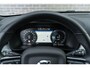 Volvo XC40 Plug-in Hybrid T4 Inscription Expression | Keyless | Stoel- en stuurverwarming | Achteruitrijcamera | Parkeersensoren voor + achter | Getint glas | Navigatie | Apple Carplay / Android Auto | LED koplampen |