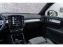 Volvo XC40 Plug-in Hybrid T4 Inscription Expression | Keyless | Stoel- en stuurverwarming | Achteruitrijcamera | Parkeersensoren voor + achter | Getint glas | Navigatie | Apple Carplay / Android Auto | LED koplampen |