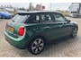 MINI Cooper Mini 1.5 Chili 60 Years Edition | Lederen Bekleding | Parkeersensoren Achter | LED | Climate Control | 17" Lichtmetaal | Achterspoiler | Afwijkende dakkleur | Airco (automatisch)