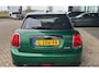 MINI Cooper Mini 1.5 Chili 60 Years Edition | Lederen Bekleding | Parkeersensoren Achter | LED | Climate Control | 17" Lichtmetaal | Achterspoiler | Afwijkende dakkleur | Airco (automatisch)