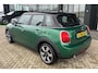 MINI Cooper Mini 1.5 Chili 60 Years Edition | Lederen Bekleding | Parkeersensoren Achter | LED | Climate Control | 17" Lichtmetaal | Achterspoiler | Afwijkende dakkleur | Airco (automatisch)