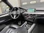 BMW X5 M50d | Panoramadak | Head-Up Display | Camera | Elektrische Trekhaak | Harmon Kardon