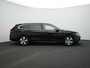 Volkswagen Passat Variant 1.5 eTSI 150 pk DSG Business | Trekhaak | 360 camera | Leder/alcantara | Stuur-/stoelverwarming | Massage