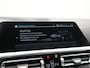 BMW 3-Serie 330e M Sport Plug In Hybrid 293pk Dealer O.H. PHEV | Adaptief Onderstel | Sfeerverlichting | Alcantara Sportstoelen Verwarmd | Virtual | Apple Carplay | Navigatie | DAB | 19"L.M |
