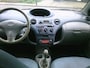 Toyota Yaris 1.0-16V VVT-i Terra Apk 19-09-2026 Stuurbekr