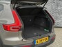 Volvo XC40 1.5 T5 Recharge Business Pro | Adaptieve cruise control | 19" wielen | Parkeerverwarming | Extra getint glas achter | Dodehoek detectie BLIS |
