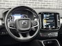 Volvo XC40 1.5 T5 Recharge Business Pro | Adaptieve cruise control | 19" wielen | Parkeerverwarming | Extra getint glas achter | Dodehoek detectie BLIS |