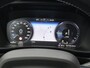 Volvo XC40 1.5 T5 Recharge Business Pro | Adaptieve cruise control | 19" wielen | Parkeerverwarming | Extra getint glas achter | Dodehoek detectie BLIS |