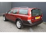 Volvo V70 Cross Country 2.4 T Comfort Line AUTOMAAT - KOPPAKKING DEFECT