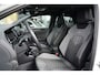 Volkswagen T-Roc 1.5 TSI R-Line Business 150pk Panoramadak/Stoelverwarming/Camera