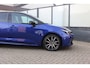 Toyota Corolla Hybrid 140 GR Sport Bi Tone Navigatie, BSM, Apple Carplay / Android Auto, NIEUW!!!