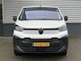 Citroën E-Jumpy L2 75 kWh 136pk | Airco | Cruise control | Bluetooth radio | Audiobediening stuurwiel | Parkeersensoren achter | Bestuurdersstoel comfort | Bank voorpassagiers | Tussenwand comfort met raam | Reservewiel
