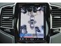 Volvo XC90 T8 Recharge AWD Ultra Bright - Luchtvering - Panorama/schuifdak - IntelliSafe Assist & Surround - 360º Camera - Bowers & Wilkins audio - Adaptieve LED koplampen - Verwarmde voorstoelen, stuur & achterbank - Parkeersensoren voor & achter - Elektr. bedienb. voorstoelen met geheugen - Head up display - Draadloze tel. lader - Extra getint glas - Elektr. inklapbare trekhaak - 21' LMV