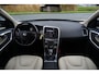 Volvo XC60 2.0 T5 FWD Kinetic / Stoelverwarming / Climate control / Bluetooth / Trekhaak