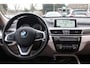 BMW X1 (f48) sDrive20i Aut *Orange Edition* | Trekhaak | Cruise & Climate Control | Camera | Stoel verwarming | Navigatie | Leder | Privacy | PDC | Orig.NL |