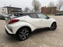 Toyota C-HR 1.8 Hybrid Bi-Tone | All Seasons | Trekhaak | Parkeersensoren