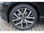 Volvo EX30 Single Motor Ext Range Plus Black Ed Europa 69 kWh Adaptieve Cruise Control | 20" Lichtmetalen velgen | Parkeersensoren voor + achter | Stoelverwarming | Verwarmd stuurwiel | Elektr. verstelbare voorstoelen | Google Service | Harman Kardon Audio | Parkeercamera