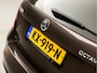Skoda Octavia Combi 1.0 TSI Greentech Deluxe Automaat (PANORAMADAK, NAVIGATIE, CLIMATE, LEDER/ALCANTARA, CANTON AUDIO, STOELVERWARMING, SPORTSTOELEN, CRUISE, GETINT GLAS, TREKHAAK, PARKEERSENSOREN, NIEUWE APK, NIEUWSTAAT)