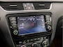 Skoda Octavia Combi 1.0 TSI Greentech Deluxe Automaat (PANORAMADAK, NAVIGATIE, CLIMATE, LEDER/ALCANTARA, CANTON AUDIO, STOELVERWARMING, SPORTSTOELEN, CRUISE, GETINT GLAS, TREKHAAK, PARKEERSENSOREN, NIEUWE APK, NIEUWSTAAT)