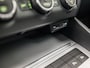 Skoda Octavia Combi 1.0 TSI Greentech Deluxe Automaat (PANORAMADAK, NAVIGATIE, CLIMATE, LEDER/ALCANTARA, CANTON AUDIO, STOELVERWARMING, SPORTSTOELEN, CRUISE, GETINT GLAS, TREKHAAK, PARKEERSENSOREN, NIEUWE APK, NIEUWSTAAT)