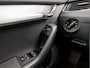 Skoda Octavia Combi 1.0 TSI Greentech Deluxe Automaat (PANORAMADAK, NAVIGATIE, CLIMATE, LEDER/ALCANTARA, CANTON AUDIO, STOELVERWARMING, SPORTSTOELEN, CRUISE, GETINT GLAS, TREKHAAK, PARKEERSENSOREN, NIEUWE APK, NIEUWSTAAT)