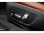 BMW 3-Serie Touring 330e xDrive M Sport / M340i Diffuser / Black Diamond M Grill / M340i M Sport bumper pakket / Schuif-/kanteldak / Elektr. verstelbare voorstoelen (links met memory) / Stoelverwarming / Apple Carplay - Android Auto / Achteruitrijcamera / Trekhaak (zwenkbaar) / Luxe lederen bekleding / 19'' LMV / Shadow Line / Full LED / Cruise Control / Draadloze telefoonlader