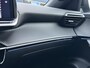 Peugeot 2008 GT 1.2 Hybrid 136PK e-DCS6 Automaat Navigatie, Achteruitrijcamera, Keyless, Parkeersensoren, Adaptieve Cruise Control, Apple Carplay, Android Auto
