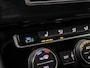 Volkswagen Golf 1.2 TSI Sportline Automaat (APPLE CARPLAY, NAVIGATIE, CLIMATE, XENON, STOELVERWARMING, LM VELGEN, SPORTSTOELEN, GETINT GLAS, PARKEERSENSOREN, LEDER STUURWIEL, NIEUWSTAAT)