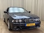 BMW 5-Serie 525i INDIVIDUAL / M-Sport / TOLEDOBLAU MET. / Schuif-Kanteldak / Leder / Memory / Stoelverwarming / Navigatie / Cruise / 17'' LMV
