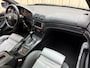 BMW 5-Serie 525i INDIVIDUAL / M-Sport / TOLEDOBLAU MET. / Schuif-Kanteldak / Leder / Memory / Stoelverwarming / Navigatie / Cruise / 17'' LMV