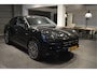 Porsche Cayenne Coupé 3.0 E-Hybrid pano camera Bose leer 22 inch 470 pk !!