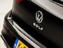 Volkswagen Golf 1.0 eTSI Sport Automaat (APPLE CARPLAY, GROOT NAVI, MEMORY SEATS, CAMERA, ALCANTARA, SPORTSTOELEN, GETINT GLAS, KEYLESS, SFEERVERLICHTING, LED PLUS KOPLAMPEN, NIEUWSTAAT)