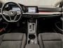 Volkswagen Golf 1.0 eTSI Sport Automaat (APPLE CARPLAY, GROOT NAVI, MEMORY SEATS, CAMERA, ALCANTARA, SPORTSTOELEN, GETINT GLAS, KEYLESS, SFEERVERLICHTING, LED PLUS KOPLAMPEN, NIEUWSTAAT)