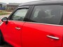 MINI Countryman Mini 1.6 Cooper Pepper 122PK! Stoelverwarming l Airco l 17'LMV l Two tone zwart dak! DEALER OH l TOPSTAAT!