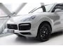 Porsche Cayenne Coupé 3.0 E-Hybrid | Chalk grey | Burmester Audio |