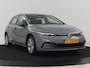 Volkswagen Golf 1.0 eTSI Life | Camera | Carplay | Navigatie | Sfeerverlichting | Parkeerhulp | Adaptive cruise | Digital Cockpit | Climate control | Bluetooth | Full LED