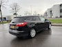 Ford Focus Wagon 1.0i EcoBoost Titanium 101 PK. Mooie,zuinige en zeer betrouwbare auto van de tweede eigenaar !!! Distributieriem en waterpomp vervangen bij 147.000 KM in juli 2023 !!