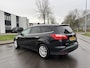 Ford Focus Wagon 1.0i EcoBoost Titanium 101 PK. Mooie,zuinige en zeer betrouwbare auto van de tweede eigenaar !!! Distributieriem en waterpomp vervangen bij 147.000 KM in juli 2023 !!