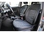 Kia Venga 1.4 CVVT Summer Edition | Trekhaak | Panoramadak | Achteruitrijcamera | Half-Leder | Cruise Control | Navigatie | !!