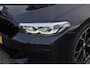 BMW 5-Serie Touring 530i M-Sport | Panodak | Comfortleder | Camera | Head Up | Boxmore Audio | Trekhaak