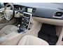 Volvo V60 Cross Country 2.0 D3 Summum Business Lederen interieur, Schuif- kanteldak, Cruise control, Navigatie, Voorstoelen en achterbank verwarmbaar