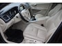 Volvo V60 Cross Country 2.0 D3 Summum Business Lederen interieur, Schuif- kanteldak, Cruise control, Navigatie, Voorstoelen en achterbank verwarmbaar